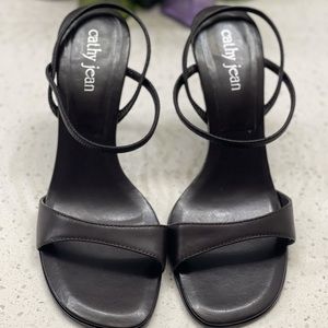 Cathy Jean Pumps.   Color: Dark Brown.   Size: 8.5.   Excellent Condition